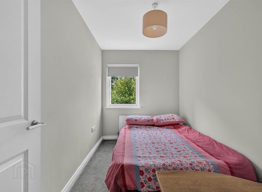 Apt 3, 3 Loughan Hall, Belfast, BT16 2FQ