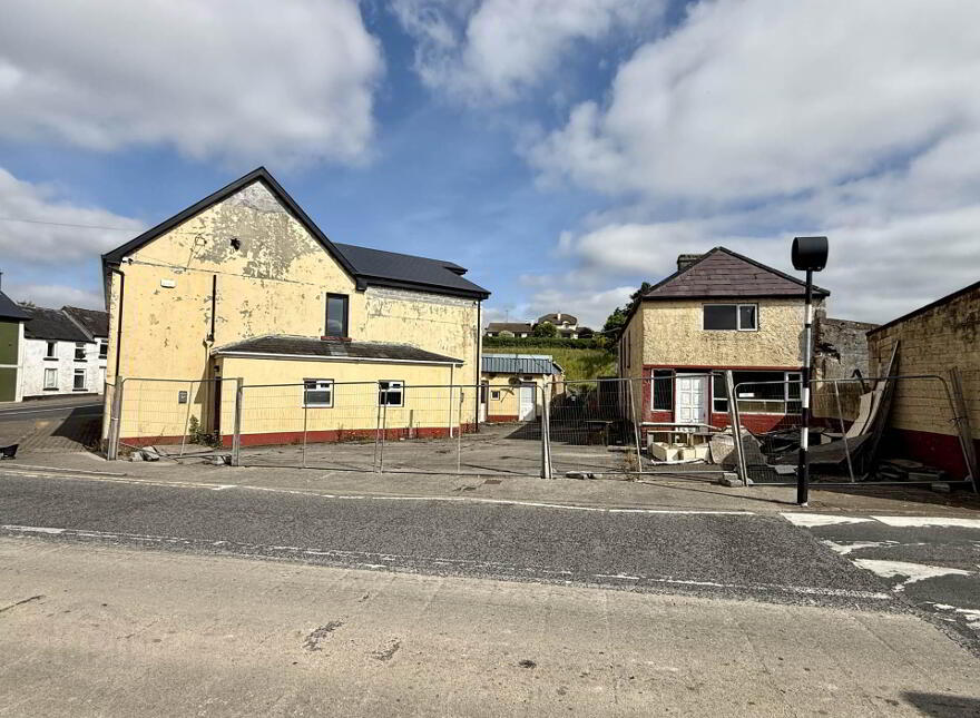 Ballyhaunis, Cloonfad, F35R660