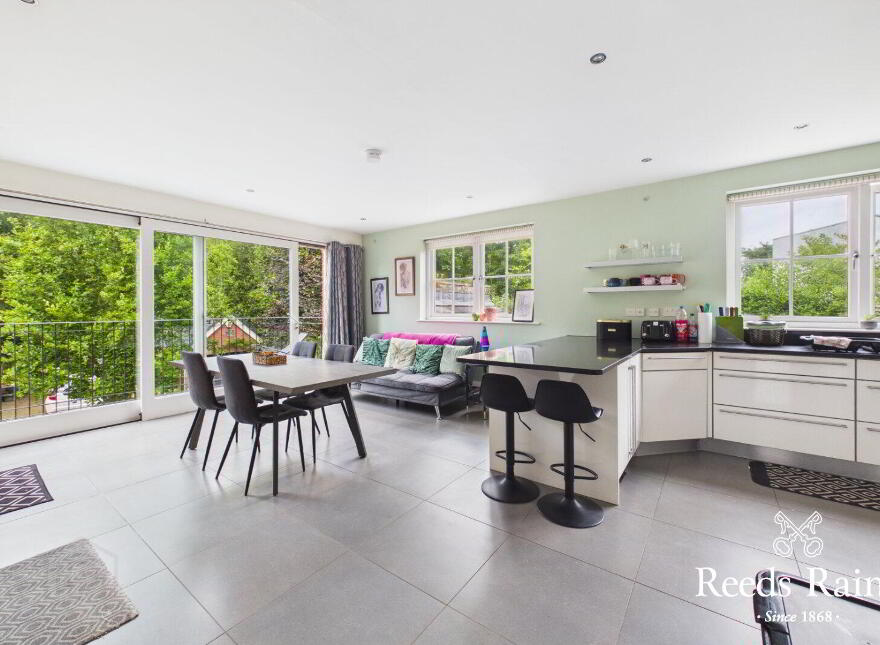 5D Mornington, Annadale Embankment, Belfast, BT7 3JS