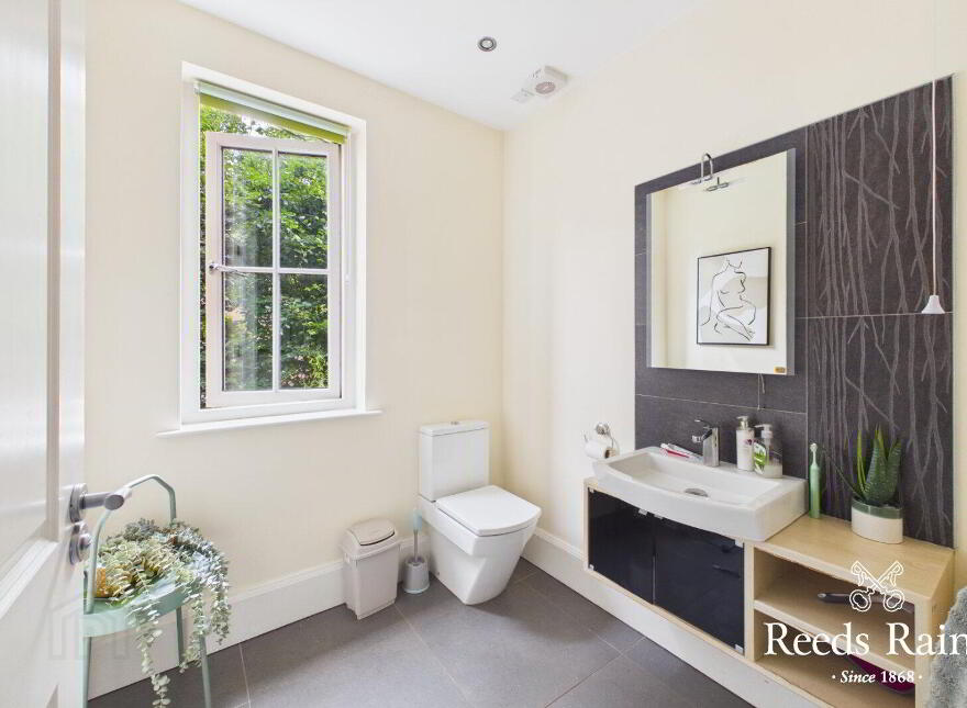 5D Mornington, Annadale Embankment, Belfast, BT7 3JS