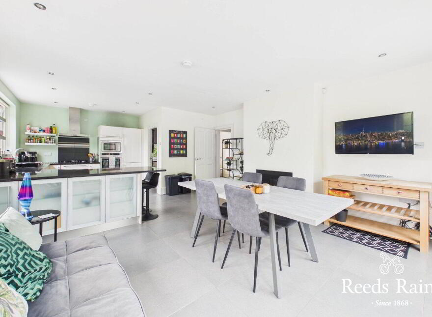 5D Mornington, Annadale Embankment, Belfast, BT7 3JS