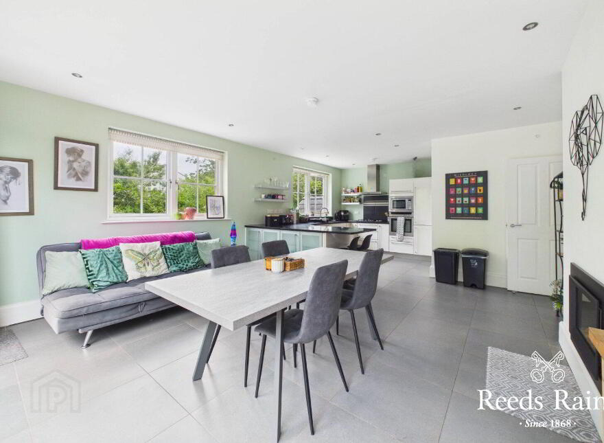 5D Mornington, Annadale Embankment, Belfast, BT7 3JS