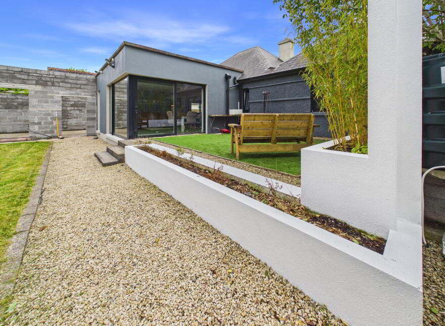 Lynden, Ashe Road, Nenagh, E45KH32