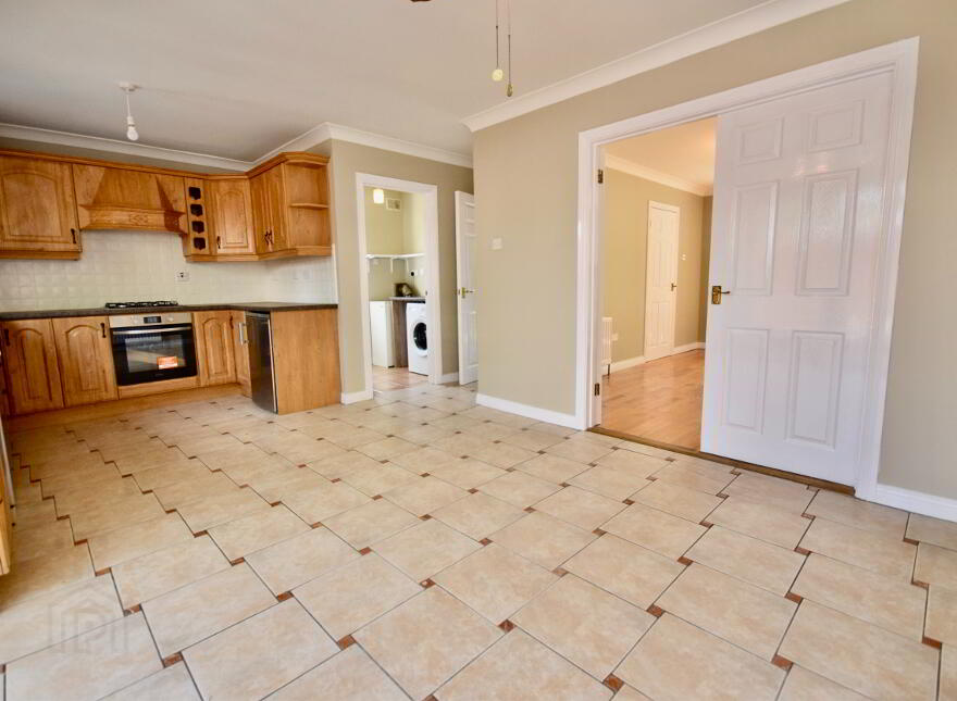 28 Hazelbrook Crescent, Letterkenny, F92E5F1