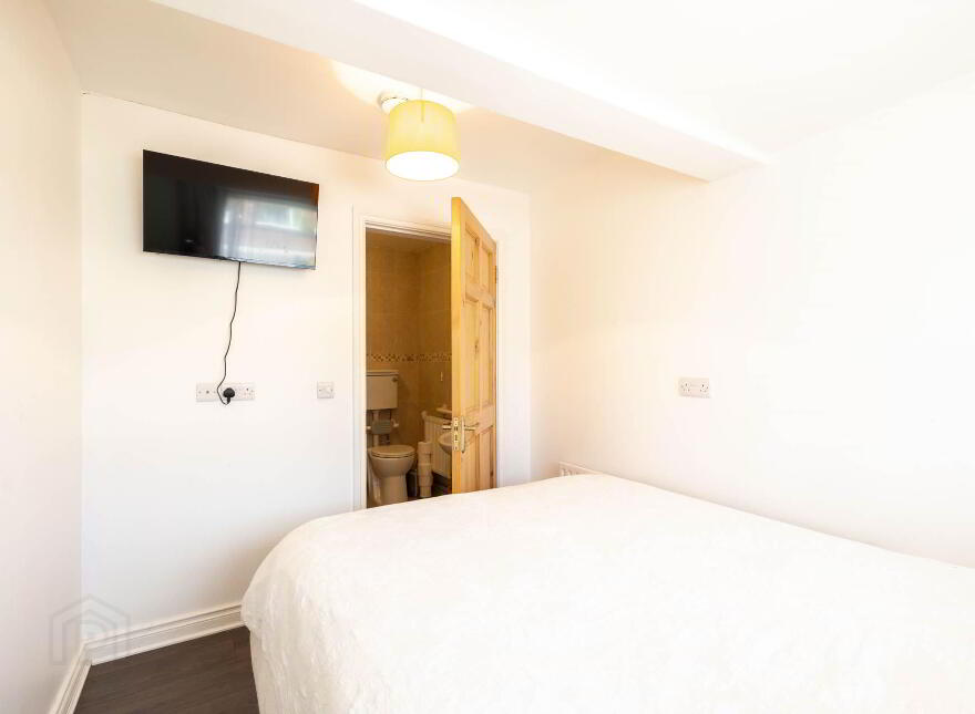 13 Drumnavanagh, Cavan Town, H12F400
