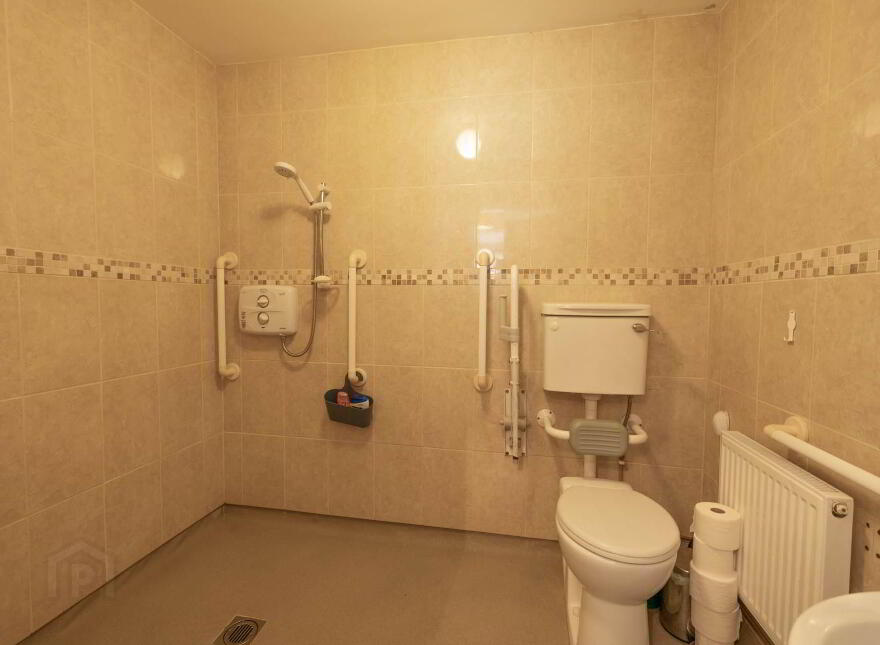 13 Drumnavanagh, Cavan Town, H12F400
