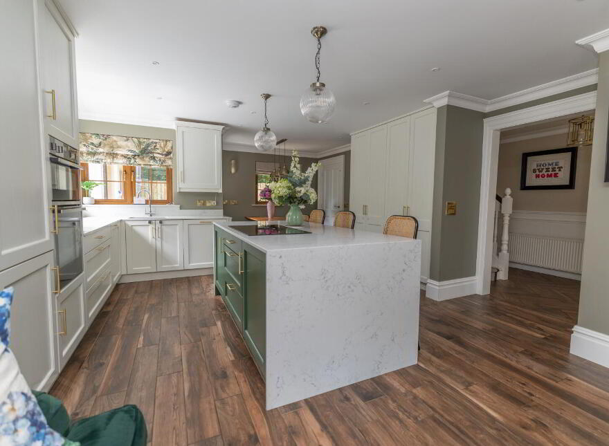 24 Rathdallan, Warrenpoint, Newry, BT34 3UQ