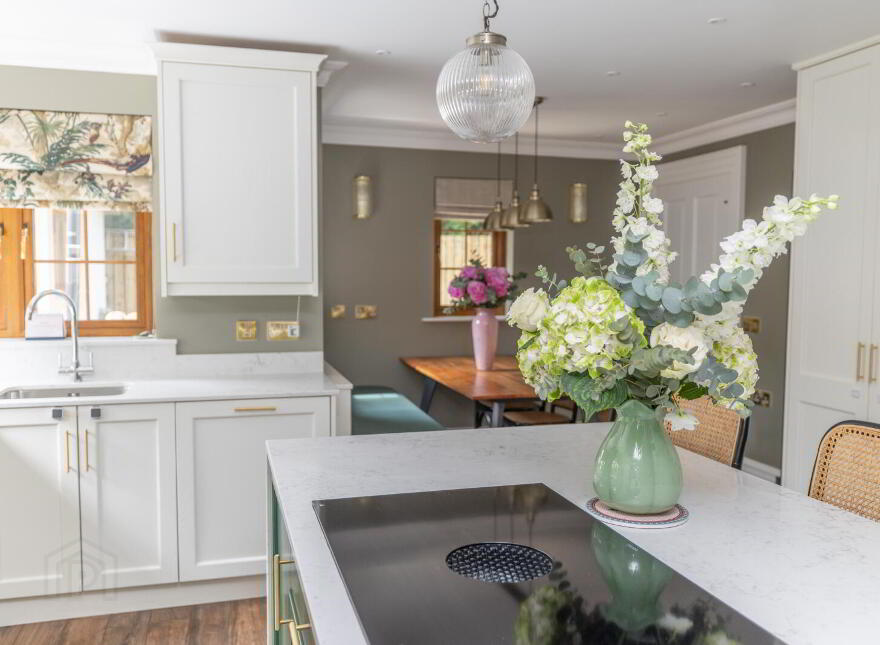 24 Rathdallan, Warrenpoint, Newry, BT34 3UQ