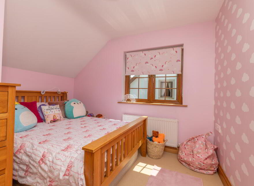 24 Rathdallan, Warrenpoint, Newry, BT34 3UQ