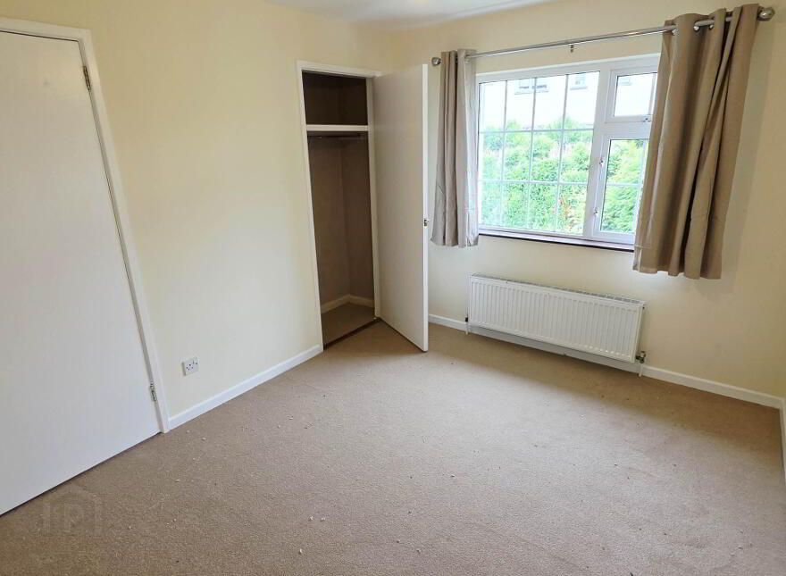 10 Chanterhill Park, Enniskillen, BT74 4BG