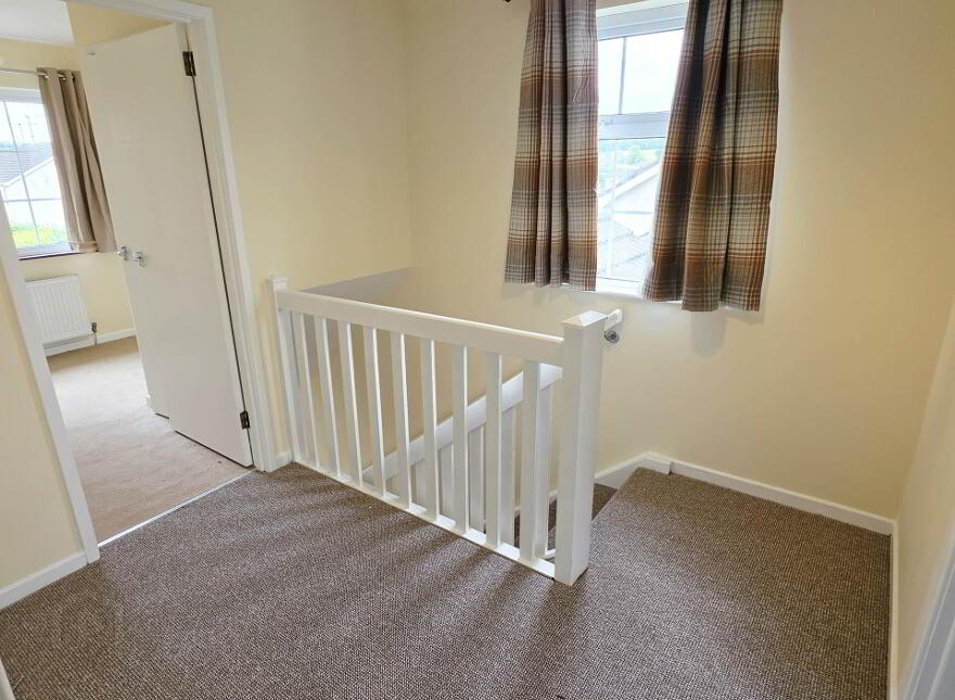 10 Chanterhill Park, Enniskillen, BT74 4BG