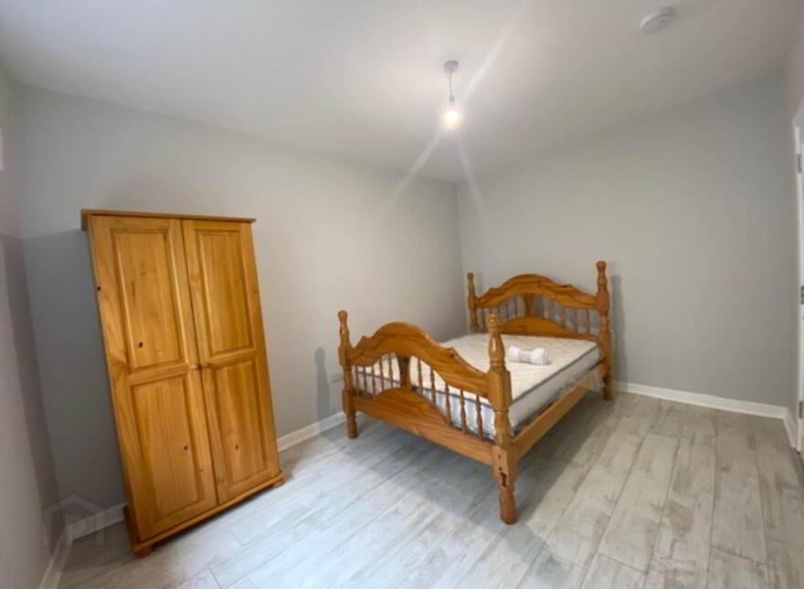 Lower Main Street, E, Letterkenny, F92XHP7