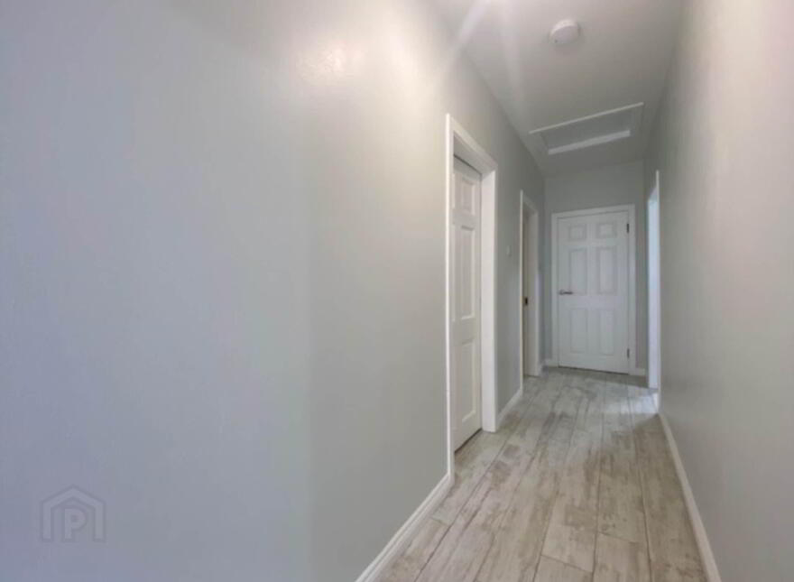 Lower Main Street, E, Letterkenny, F92XHP7