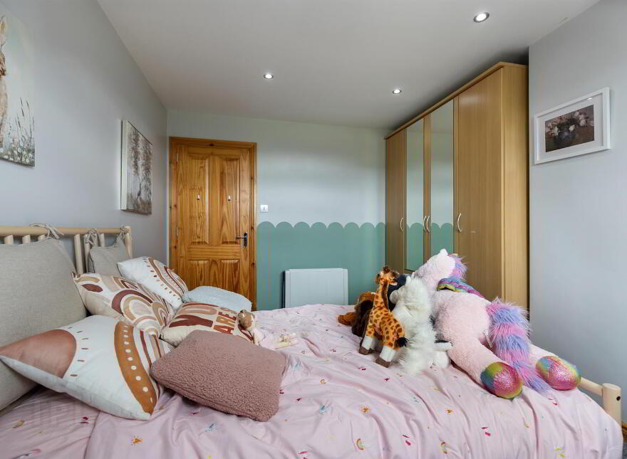 8 The Meadows, Crossgar, Downpatrick, BT30 9GT