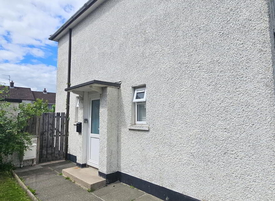 4 Woodland Grove, Antrim, BT41 4EE
