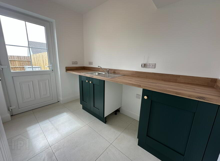 11 Abbey Grange, Finlaystown Road, Portglenone, BT44 8BB