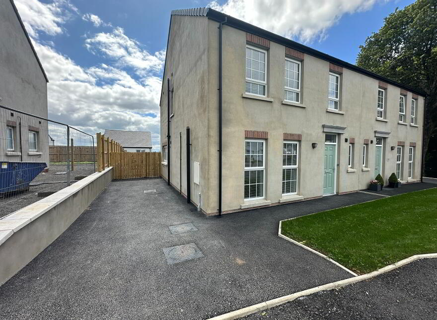 11 Abbey Grange, Finlaystown Road, Portglenone, BT44 8BB