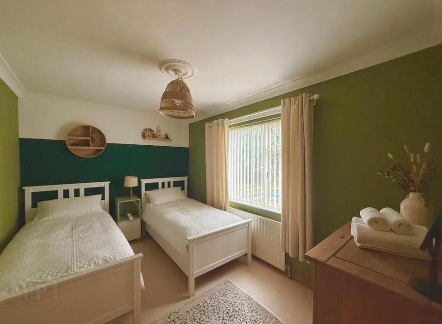 170 Main Street, Bushmills, BT57 8QE