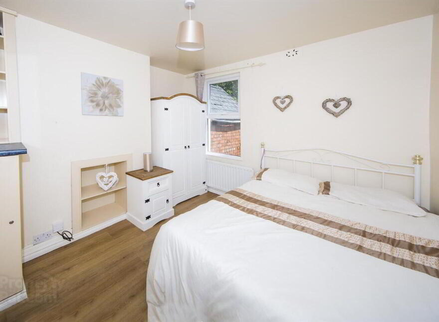 Room 2, 4 Candahar Street, Belfast, BT7 3AQ