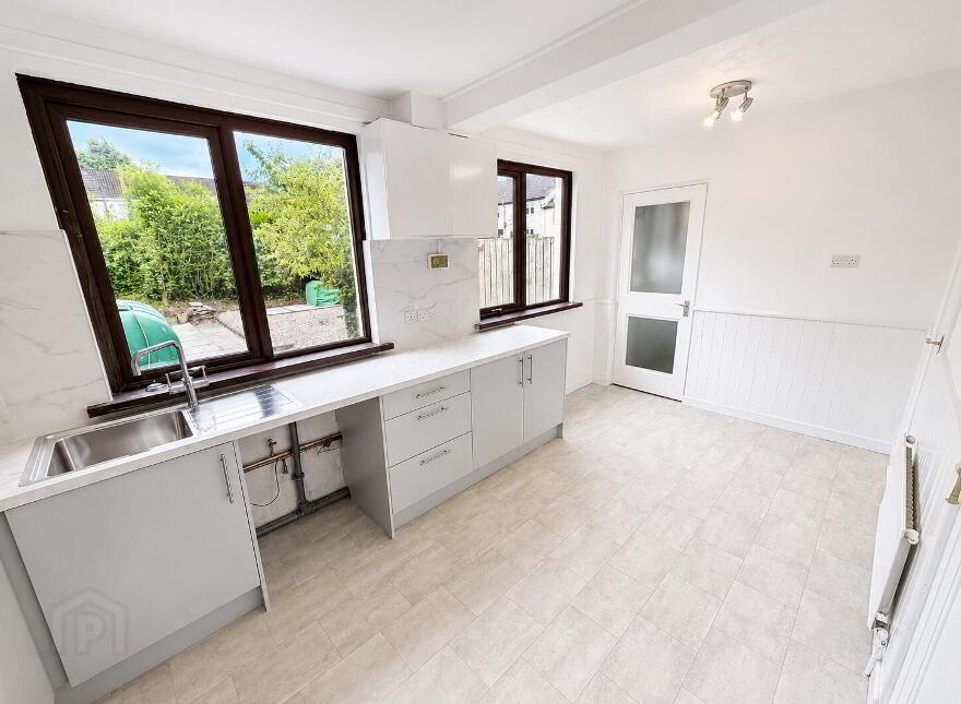 89 Tirowen Drive, Lisburn, BT28 1RY