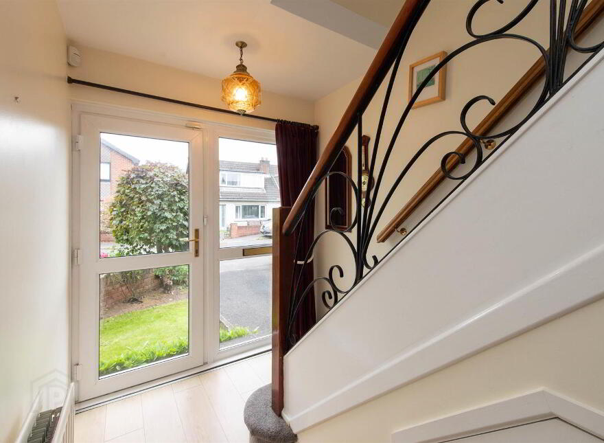 16 Thorndale Park, Carryduff, Belfast, BT8 8HZ