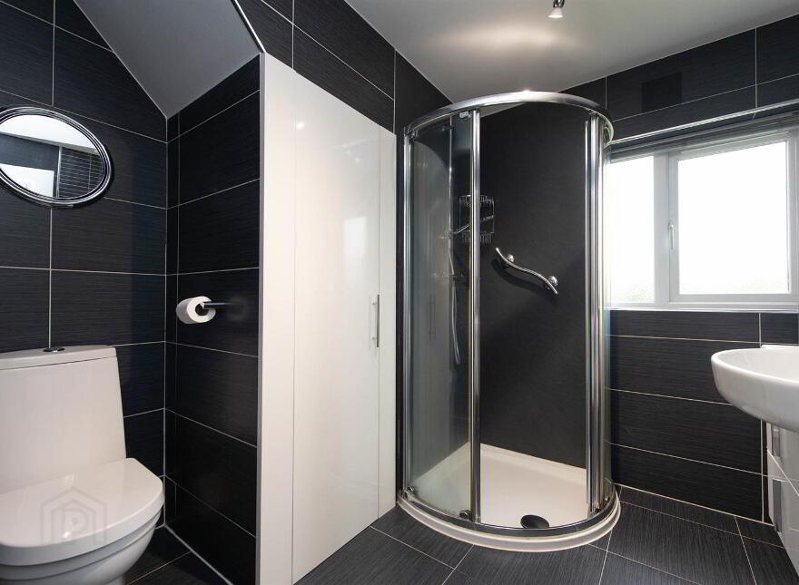 16 Thorndale Park, Carryduff, Belfast, BT8 8HZ