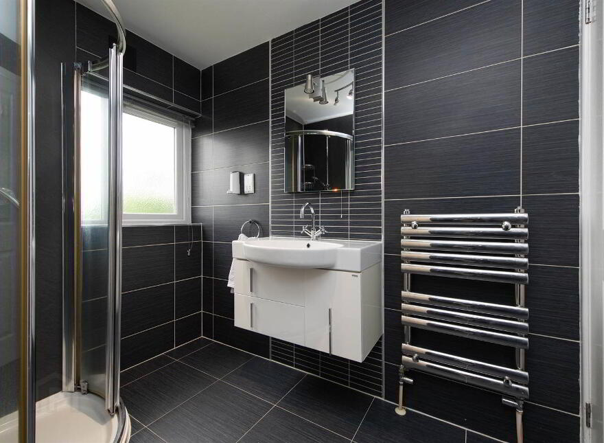 16 Thorndale Park, Carryduff, Belfast, BT8 8HZ