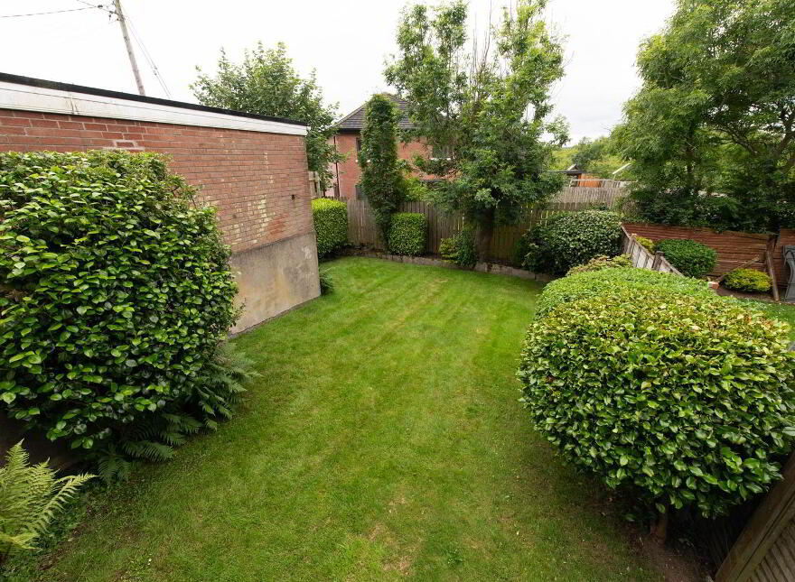 16 Thorndale Park, Carryduff, Belfast, BT8 8HZ