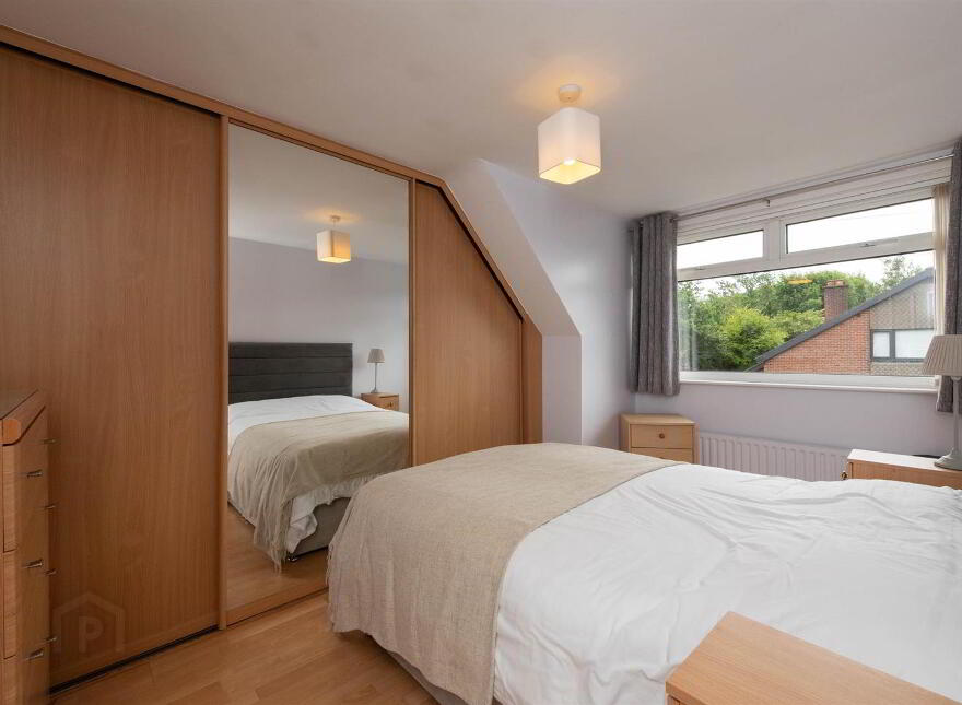 16 Thorndale Park, Carryduff, Belfast, BT8 8HZ