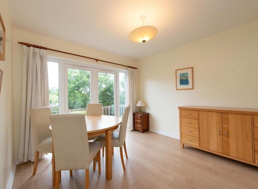 16 Thorndale Park, Carryduff, Belfast, BT8 8HZ