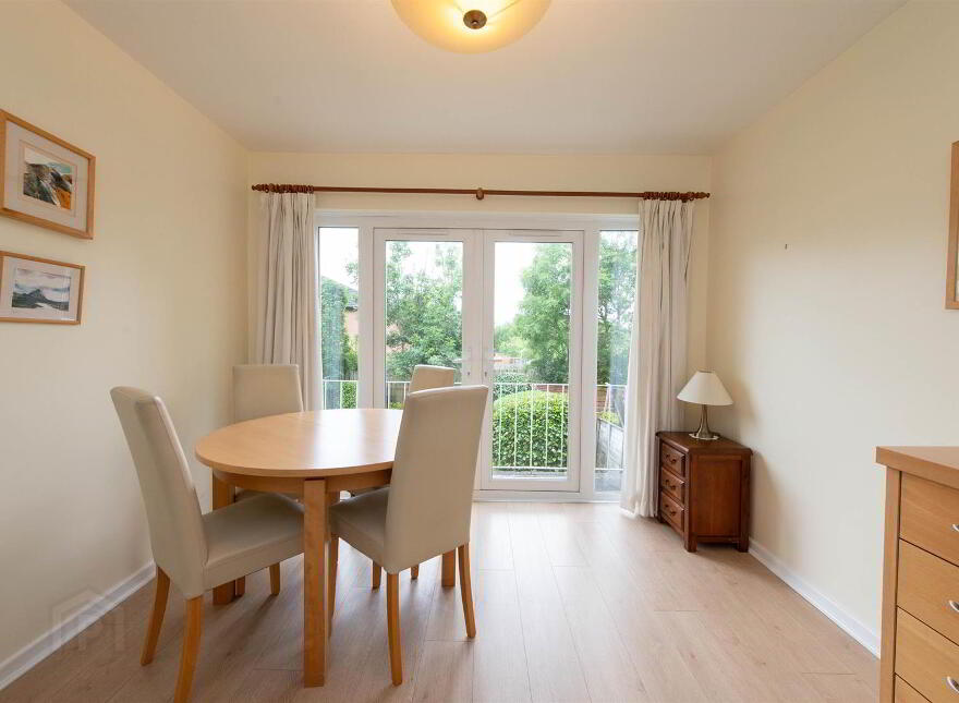 16 Thorndale Park, Carryduff, Belfast, BT8 8HZ
