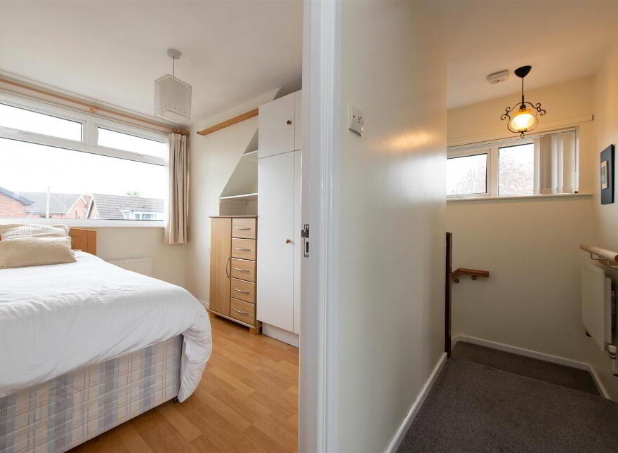 16 Thorndale Park, Carryduff, Belfast, BT8 8HZ