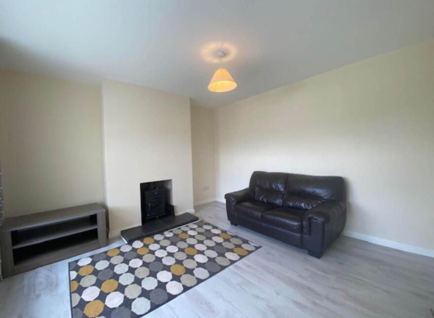 33 Stewarts Court, Lennon Grove, Ramelton, F92CF7D