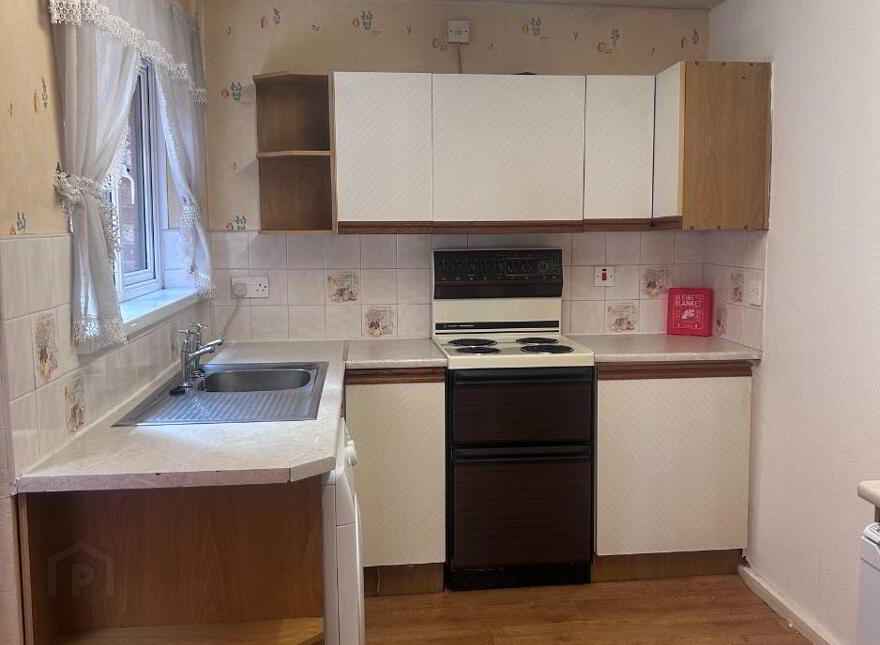 27 Cairo Street, Belfast, BT7 1QS