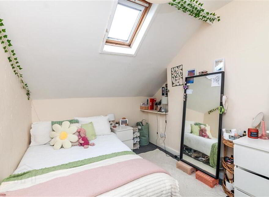 Apt 2, 27 Wolseley Street, Belfast, BT7 1LG