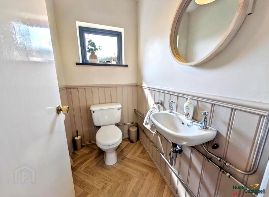 7 White Gables, Larne, BT40 3EL