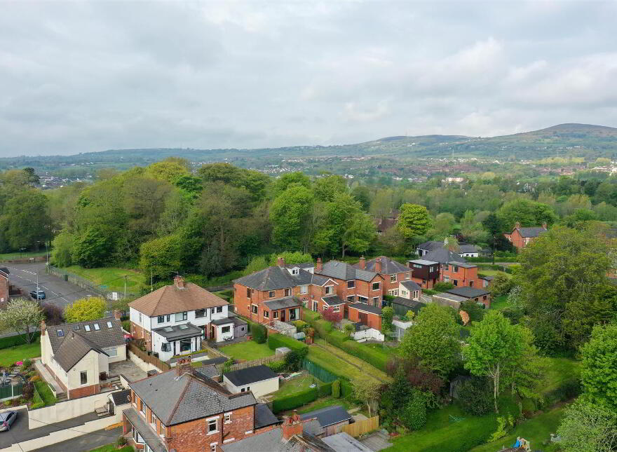79 Upper Dunmurry Lane, Dunmurry, Belfast, BT17 0QD