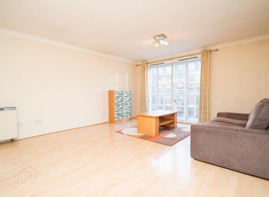15 St Patricks Square, Edinburgh, EH8 9EZ