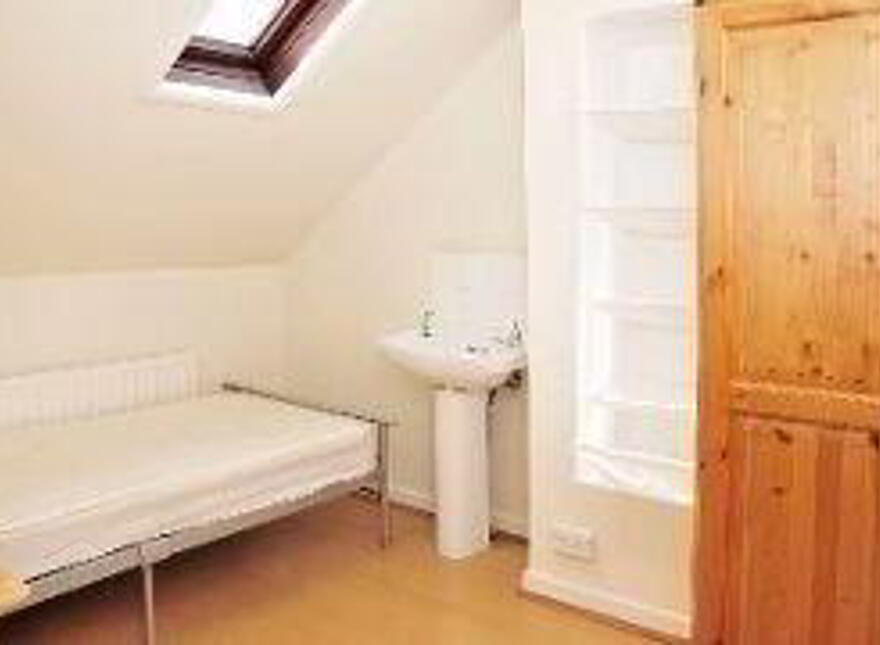 52 Melrose Street, Belfast, BT9 7DN