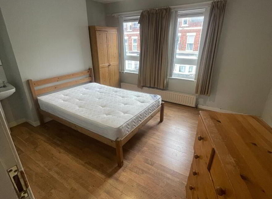 52 Melrose Street, Belfast, BT9 7DN