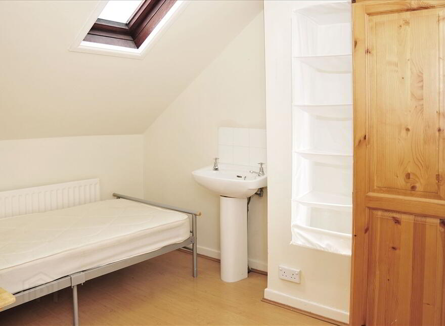 52 Melrose Street, Belfast, BT9 7DN