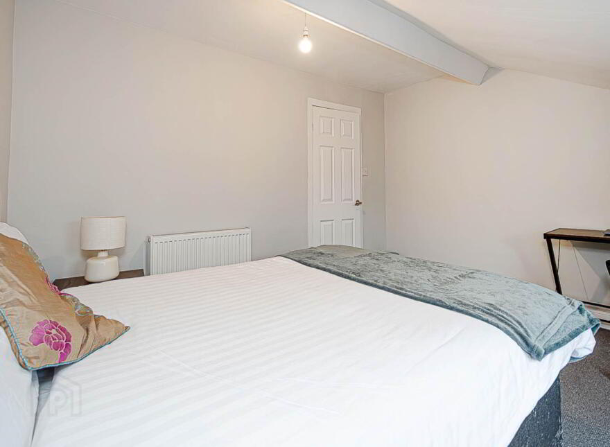 3 Delaware Street, Ravenhill, Belfast, BT6 8ET