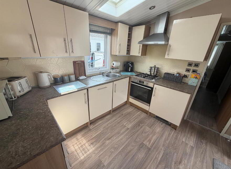 32b Seahaven Road, Groomsport, Bangor, BT19 6PH