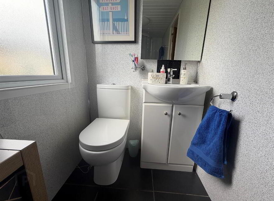 32b Seahaven Road, Groomsport, Bangor, BT19 6PH