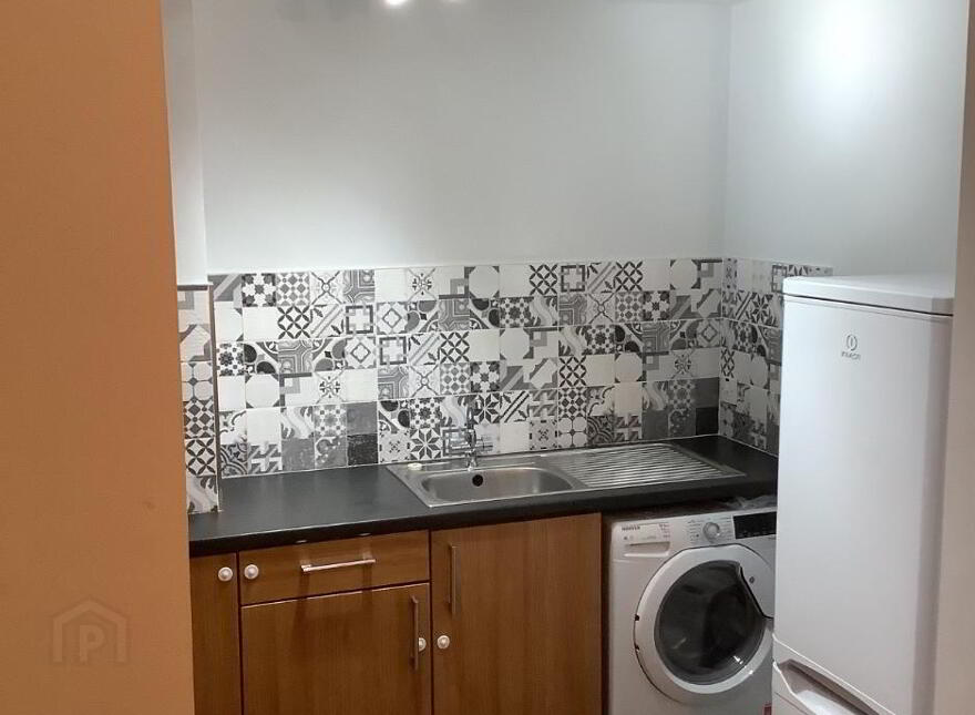 17 Annesley Building, Old Baker’s Court, Belfast, BT6 8QY