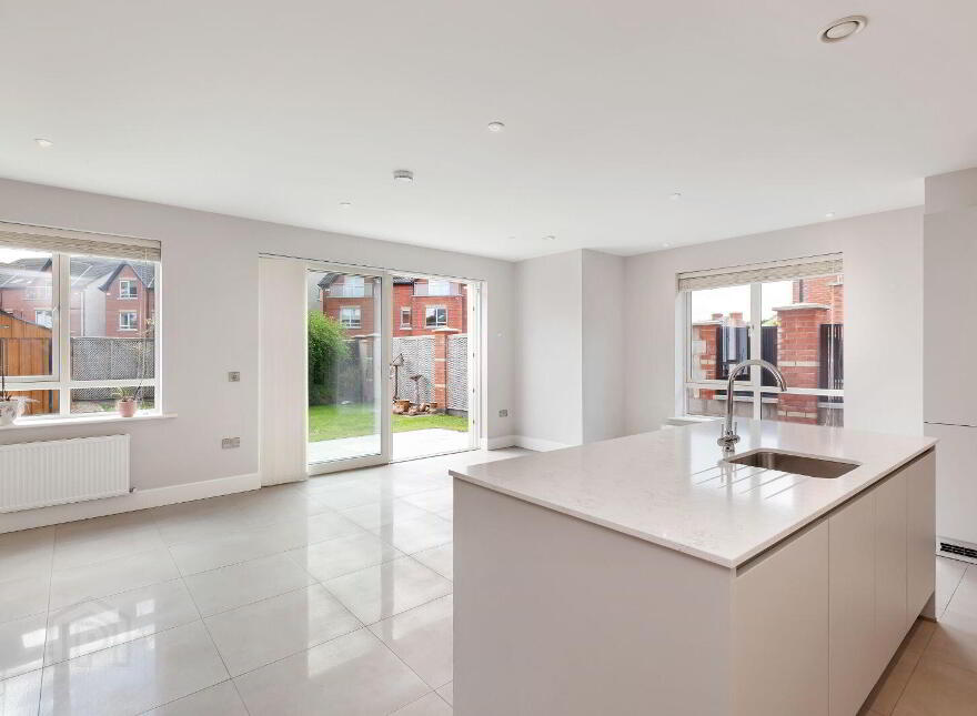 5 Norabrook, Howth Road, Clontarf, Clontarf, D03V652
