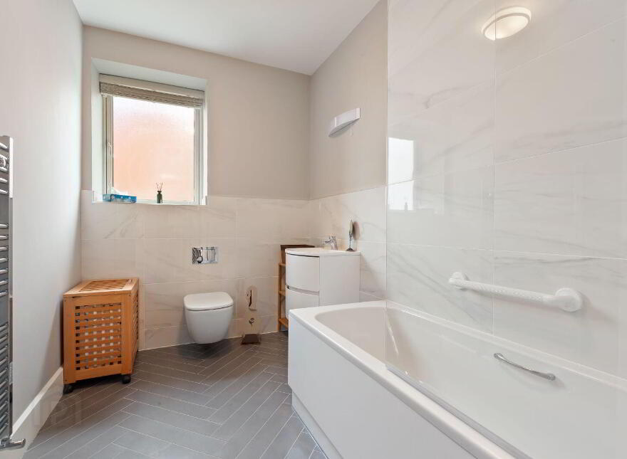 5 Norabrook, Howth Road, Clontarf, Clontarf, D03V652