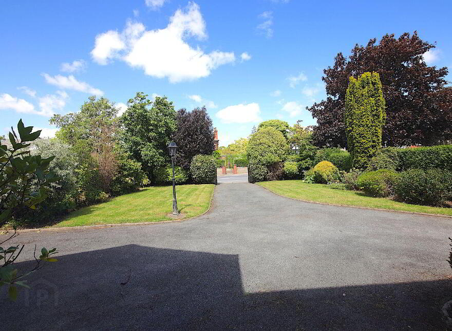 Derry Ronane, 71 Howth Road, Clontarf, Clontarf, D03FH48