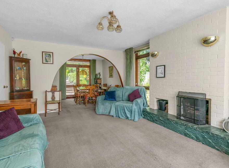 West, Winds, Tinode, Blessington, W91V8D4
