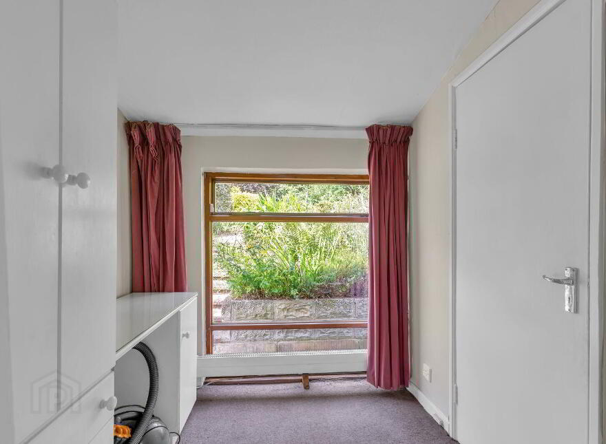 West, Winds, Tinode, Blessington, W91V8D4